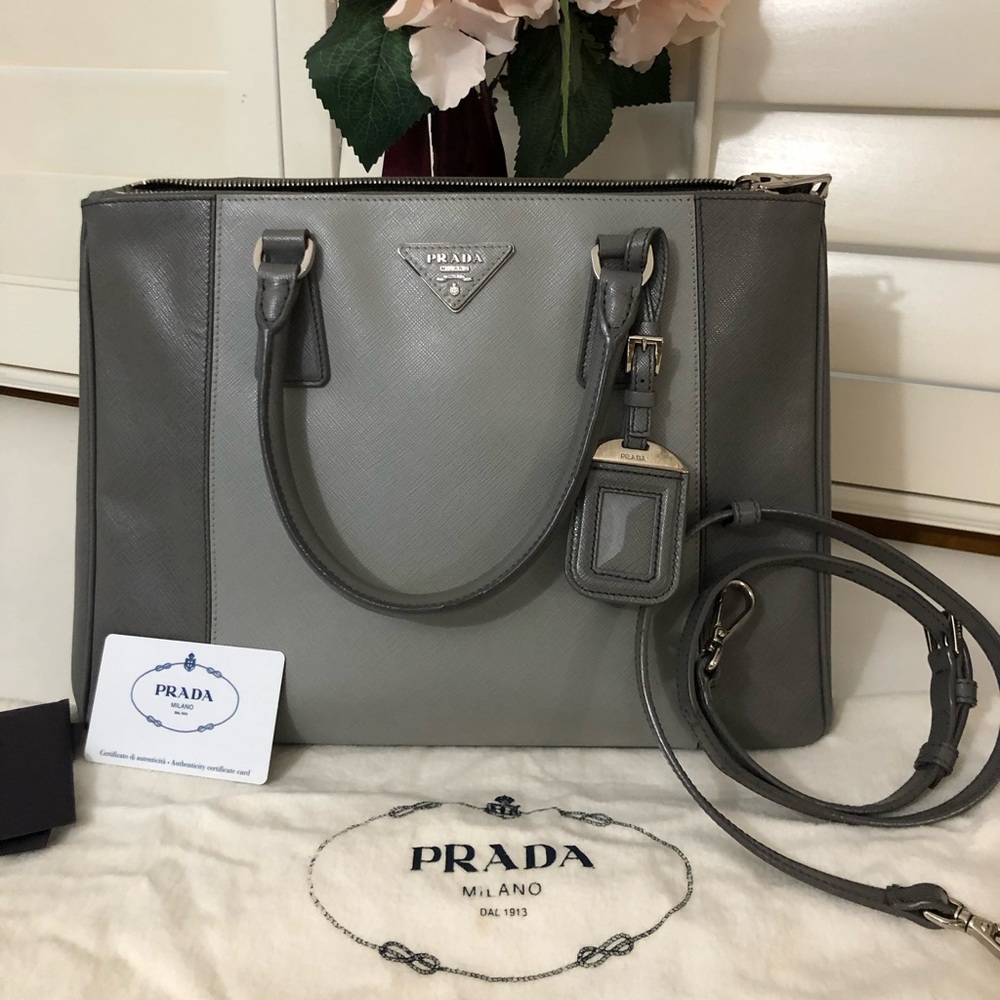 AUTHENTIC PRADA SAFFIANO